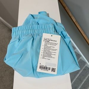 Lululemon Track That MR Short 5” Lined
